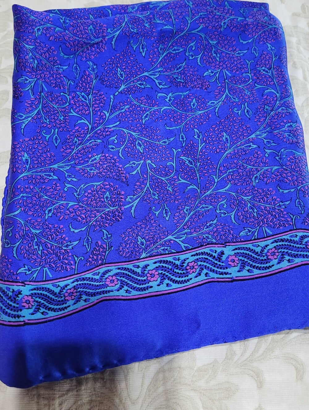 100% Silk Scarf NWOT